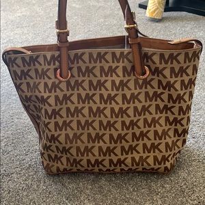 Michael Kors tote